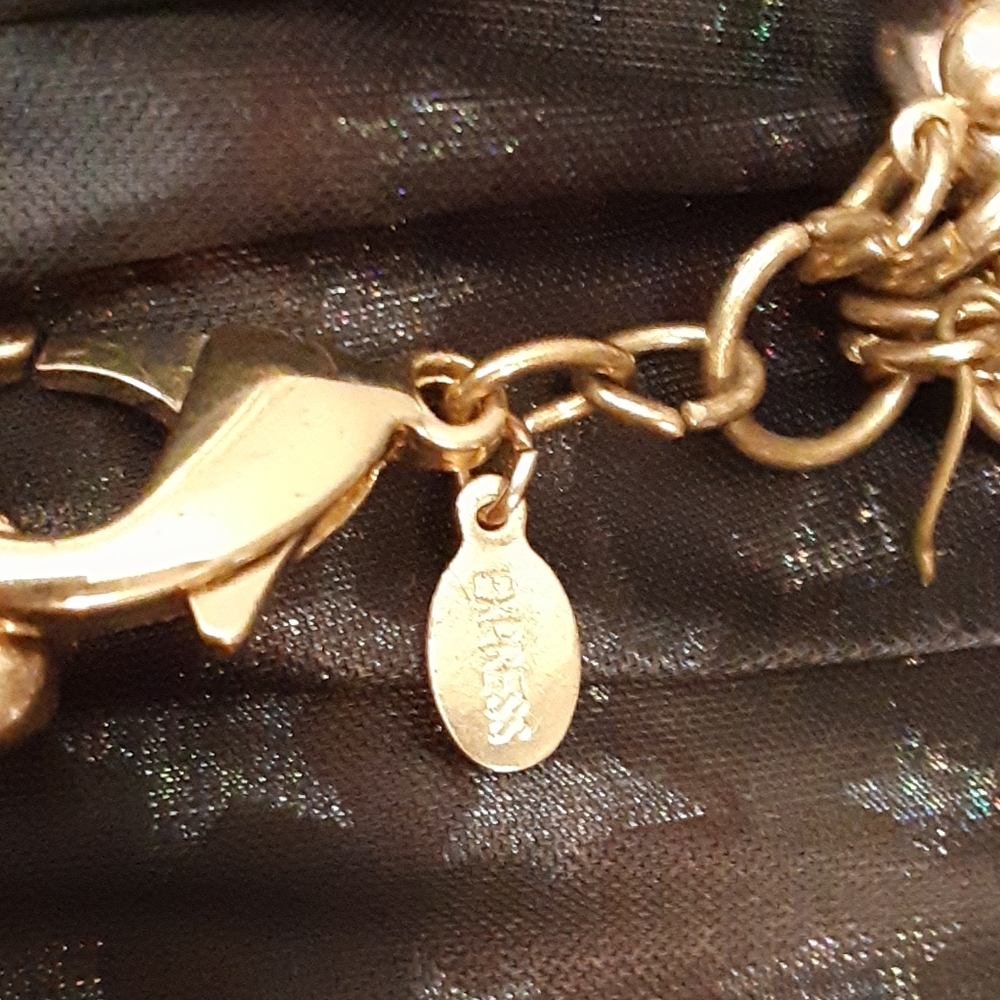 Necklace - Picture 3 of 3